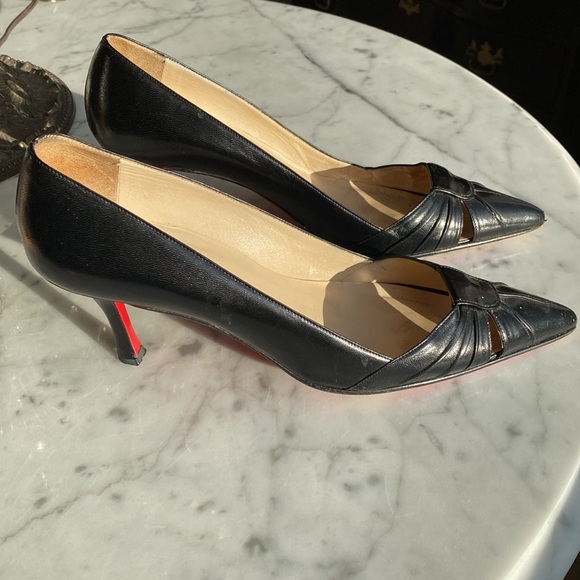 Christian Louboutin pointed toe caged heel - Picture 2 of 5